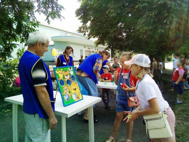 Новини Козятина - фото з Свято сім’ї: як розважалася малеча разом з батьками Свято сім’ї: як розважалася малеча разом з батьками, фото №11 на сайті 20minut.ua
