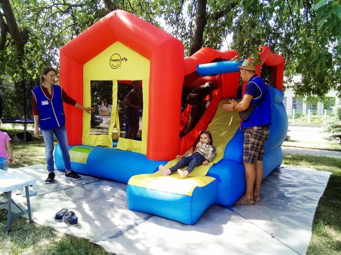 Новини Козятина - фото з Свято сім’ї: як розважалася малеча разом з батьками Свято сім’ї: як розважалася малеча разом з батьками, фото №21 на сайті 20minut.ua