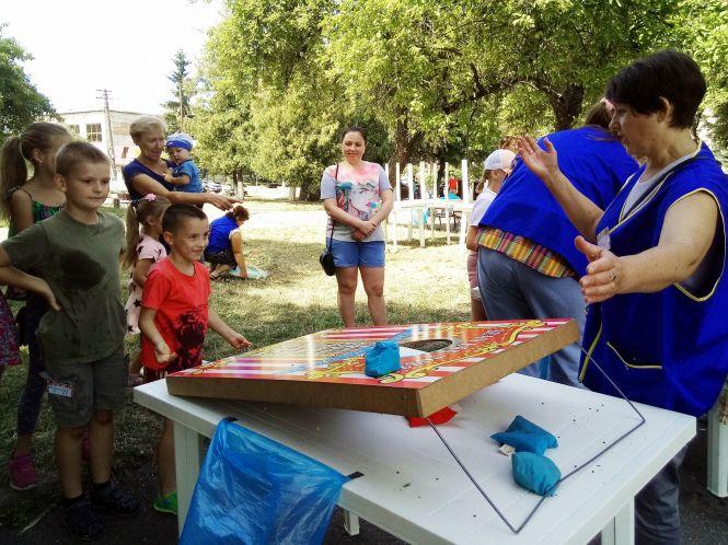 Новини Козятина - фото з Свято сім’ї: як розважалася малеча разом з батьками Свято сім’ї: як розважалася малеча разом з батьками, фото №18 на сайті 20minut.ua