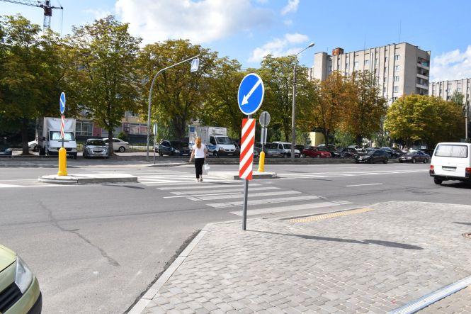 На Юності на трьох переходах облаштували «антикишені», фото №3 на сайті 20minut.ua