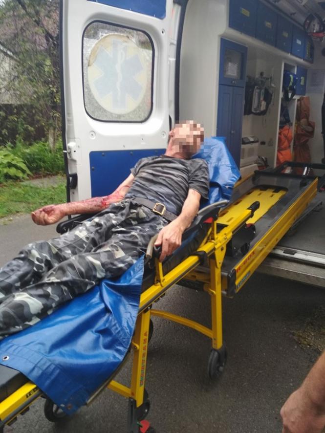 Новини Кам'янця-Подільського - фото з Рятувальники витягли руку потерпілого кам'янчанина (Фото) Рятувальники витягли руку потерпілого кам'янчанина (Фото), фото №3 на сайті 20minut.ua