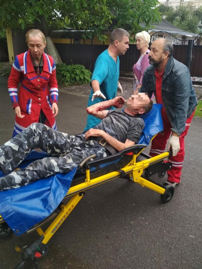 Новини Кам'янця-Подільського - фото з Рятувальники витягли руку потерпілого кам'янчанина (Фото) Рятувальники витягли руку потерпілого кам'янчанина (Фото), фото №2 на сайті 20minut.ua