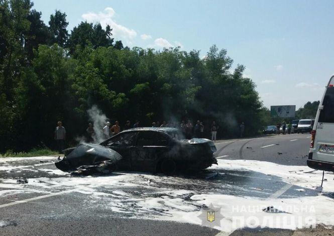 Постраждало 24 людини: автобус "Київ-Хмельницький" потрапив у жахливу ДТП (ОНОВЛЕНО), фото №3 на сайті vsim.ua