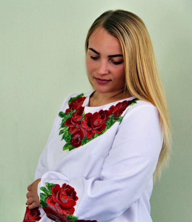 Новини Вінниці - фото з «Дістала гранату і кинула услід танку» У свої 22 роки вінничанка командує взводом і вишиває весільну сукню «Дістала гранату і кинула услід танку» У свої 22 роки вінничанка командує взводом і вишиває весільну сукню, фото №6 на сайті 20minut.ua