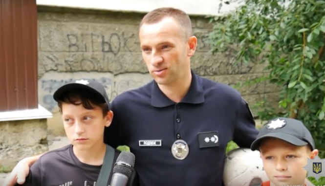 Новини Хмельницького - фото з У Хмельницькому продають “медичну марихуану”: що кажуть у поліції У Хмельницькому продають “медичну марихуану”: що кажуть у поліції, фото №1 на сайті vsim.ua