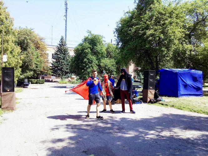 Новини Козятина - фото з Безкоштовні батути, солодка вата і вистава під відкритим небом (ФОТО) Безкоштовні батути, солодка вата і вистава під відкритим небом (ФОТО), фото №1 на сайті 20minut.ua