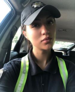 Водії розкритикували вимкнений біля Шостого магазину світлофор, фото №1 на сайті 20minut.ua