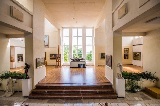 Новини Житомира - фото з Знову нейметься: депутатка облради пропонує перейменувати музей задля піару Знову нейметься: депутатка облради пропонує перейменувати музей задля піару, фото №2 на сайті 20minut.ua