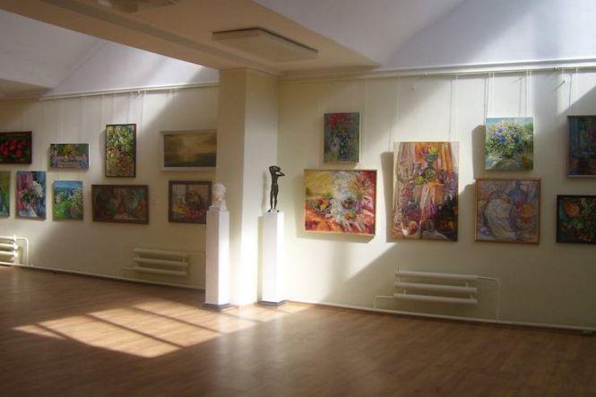 Новини Житомира - фото з Знову нейметься: депутатка облради пропонує перейменувати музей задля піару Знову нейметься: депутатка облради пропонує перейменувати музей задля піару, фото №1 на сайті 20minut.ua