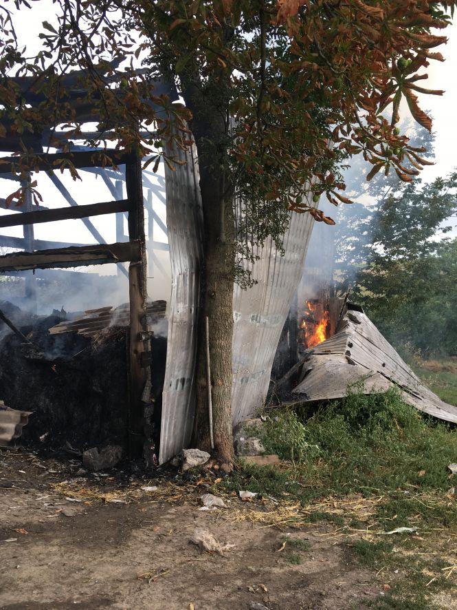 Новини Козятина - фото з У Блажіївці горів сіновал У Блажіївці горів сіновал, фото №3 на сайті 20minut.ua