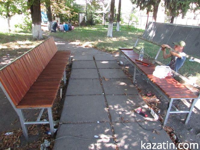 Новини Козятина - фото з Зверталися до багатьох, відгукнувся один: на ПРБ відремонтували лавки Зверталися до багатьох, відгукнувся один: на ПРБ відремонтували лавки, фото №4 на сайті 20minut.ua