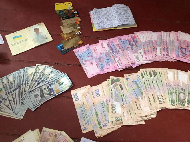 У Житомирі працівник виправної установи постачав ув’язненим метадон та марихуану, фото №3 на сайті 20minut.ua