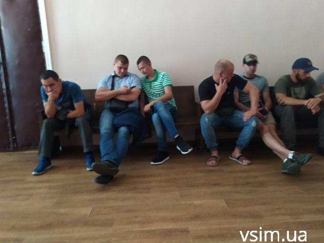 Скандальний блогер, який побив атовця у Хмельницькому, вже в суді. Що там відбувалося, фото №4 на сайті vsim.ua