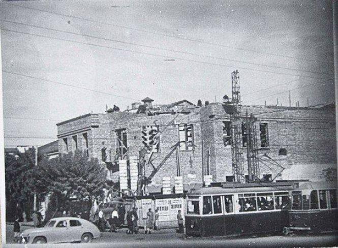 Новини Вінниці - фото з Забиті зали, «Фантомас» і квиток за 25 копійок. Яким був «Коцюба» за часів СРСР? Забиті зали, «Фантомас» і квиток за 25 копійок. Яким був «Коцюба» за часів СРСР?, фото №3 на сайті 20minut.ua