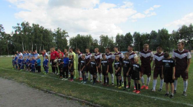 Новини Козятина - фото з Футболісти козятинського «Моноліта» — володарі суперкубка Футболісти козятинського «Моноліта» — володарі суперкубка, фото №4 на сайті 20minut.ua