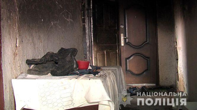 Новини Вінниці - фото з Пожежа у Якушинцях: поліцейські винесли із палаючого будинку п'яного чоловіка Пожежа у Якушинцях: поліцейські винесли із палаючого будинку п'яного чоловіка, фото №2 на сайті 20minut.ua