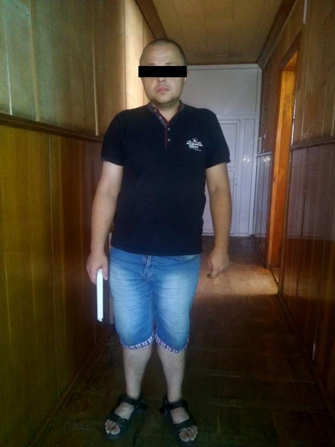 Новини Хмельницького - фото з 26-річний львів'янин пограбував магазин на Хмельниччині 26-річний львів'янин пограбував магазин на Хмельниччині, фото №1 на сайті vsim.ua