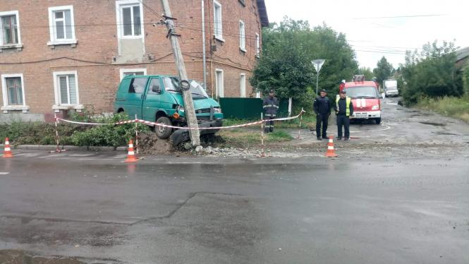 Збита дитина та сплячий водій: хроніка ДТП у Хмельницькому, фото №3 на сайті vsim.ua