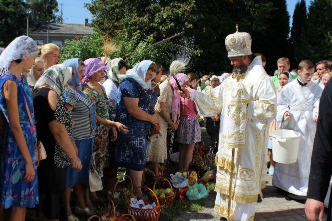 Новини Житомира - фото з Як житомиряни святкують Яблучний Спас. ФОТО Як житомиряни святкують Яблучний Спас. ФОТО, фото №4 на сайті 20minut.ua