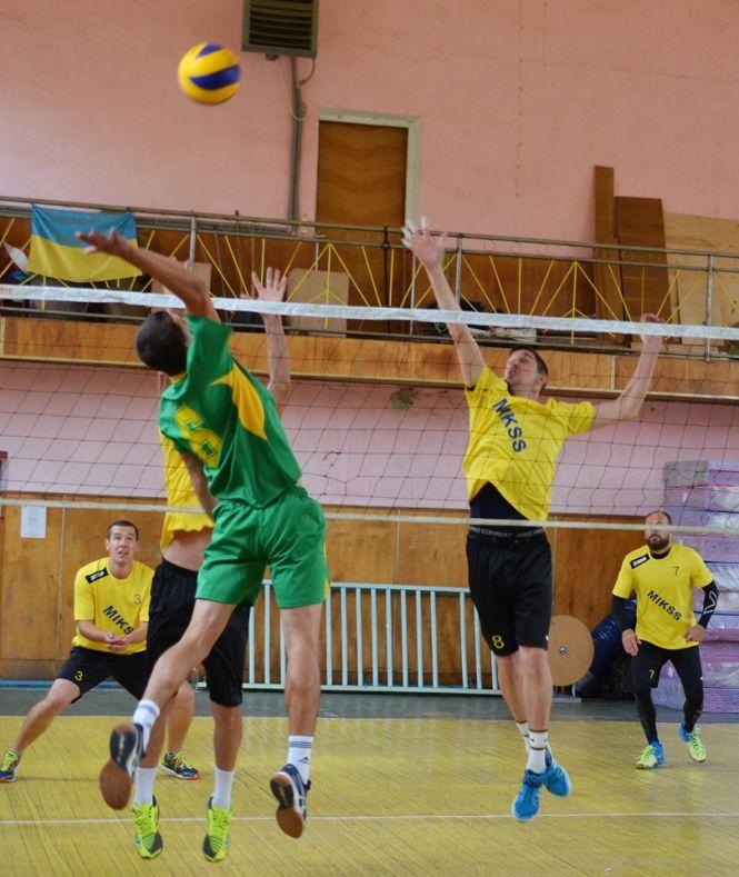 Новини Козятина - фото з У Козятині змагались волейболісти. Хто переміг? У Козятині змагались волейболісти. Хто переміг?, фото №2 на сайті 20minut.ua