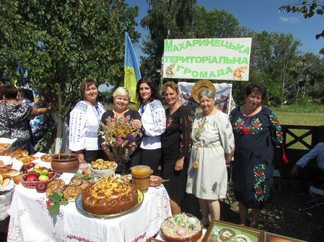 Новини Козятина - фото з В Білопіллі на Спаса Вінниччина святкувала день обрядових хлібів (ФОТО)
