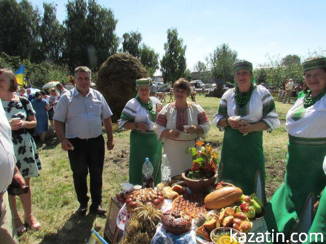 Новини Козятина - фото з В Білопіллі на Спаса Вінниччина святкувала день обрядових хлібів (ФОТО)