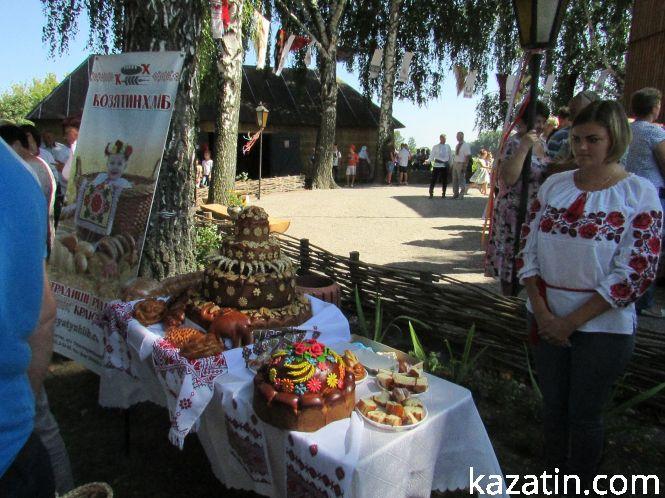 Новини Козятина - фото з В Білопіллі на Спаса Вінниччина святкувала день обрядових хлібів (ФОТО)