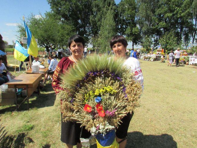 Новини Козятина - фото з В Білопіллі на Спаса Вінниччина святкувала день обрядових хлібів (ФОТО)