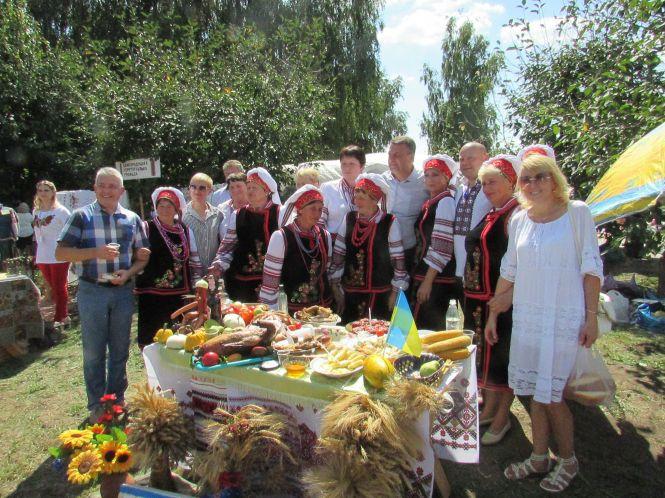 Новини Козятина - фото з В Білопіллі на Спаса Вінниччина святкувала день обрядових хлібів (ФОТО)