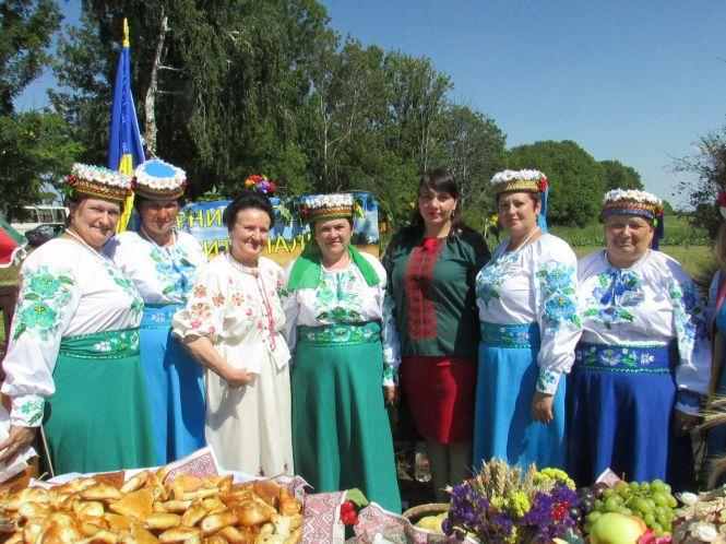 Новини Козятина - фото з В Білопіллі на Спаса Вінниччина святкувала день обрядових хлібів (ФОТО)