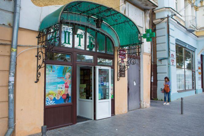 Новини Вінниці - фото з Розкішний готель з туалетом на вулиці. Як жили у домі Райхера Розкішний готель з туалетом на вулиці. Як жили у домі Райхера, фото №9 на сайті 20minut.ua