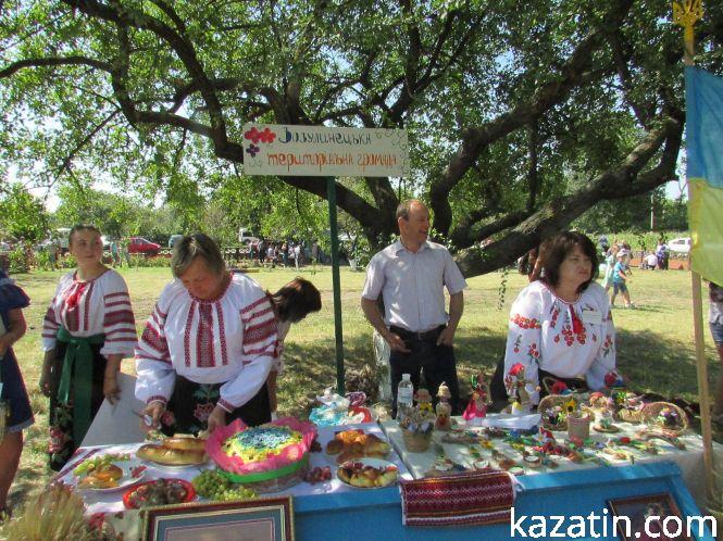 Новини Козятина - фото з В Білопіллі на Спаса Вінниччина святкувала день обрядових хлібів (ФОТО)