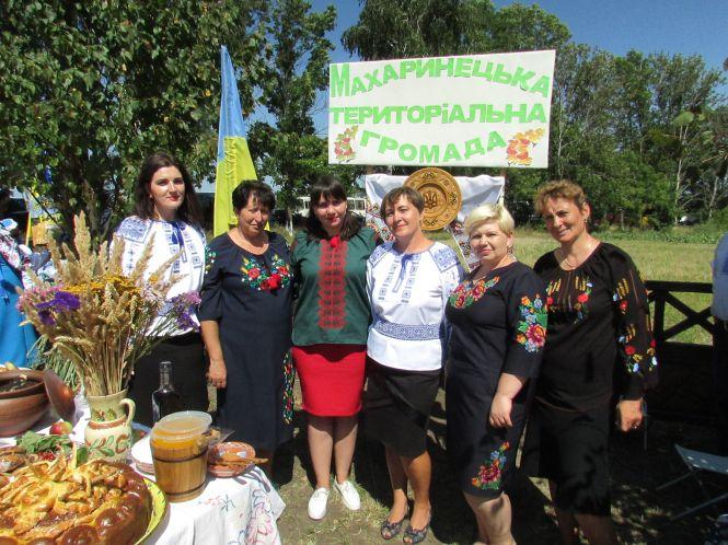 Новини Козятина - фото з В Білопіллі на Спаса Вінниччина святкувала день обрядових хлібів (ФОТО)