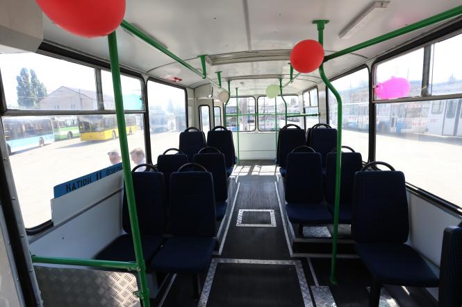 Новини Хмельницького - фото з У Хмельницькому за 850 тисяч відремонтували тролейбус. Що там зробили (ФОТО) У Хмельницькому за 850 тисяч відремонтували тролейбус. Що там зробили (ФОТО), фото №3 на сайті vsim.ua