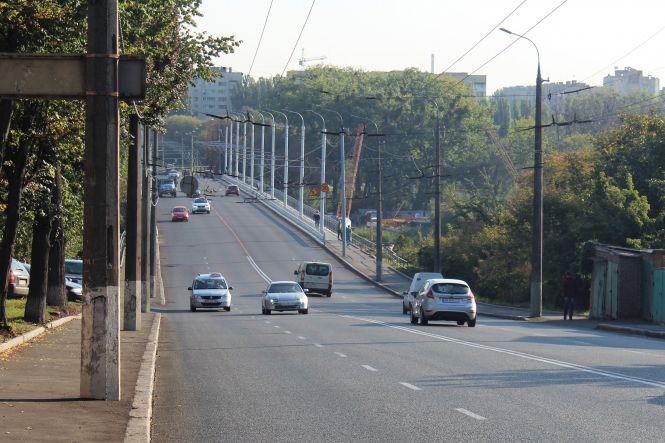 Новини Вінниці - фото з Беззахисний Київський міст. Чиновники та підрядник ремонту з’ясовують стосунки у суді Беззахисний Київський міст. Чиновники та підрядник ремонту з’ясовують стосунки у суді, фото №2 на сайті 20minut.ua