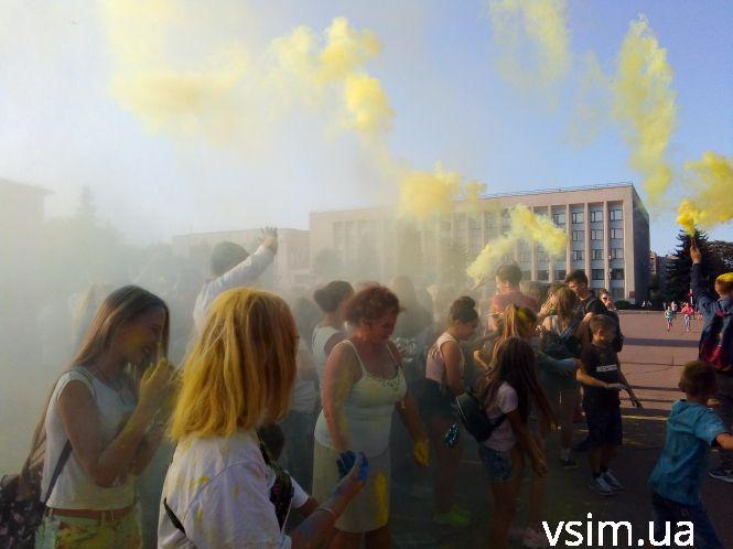 У центрі Хмельницького влаштували кольоровий пробіг свободи (ФОТО, ВІДЕО), фото №9 на сайті vsim.ua