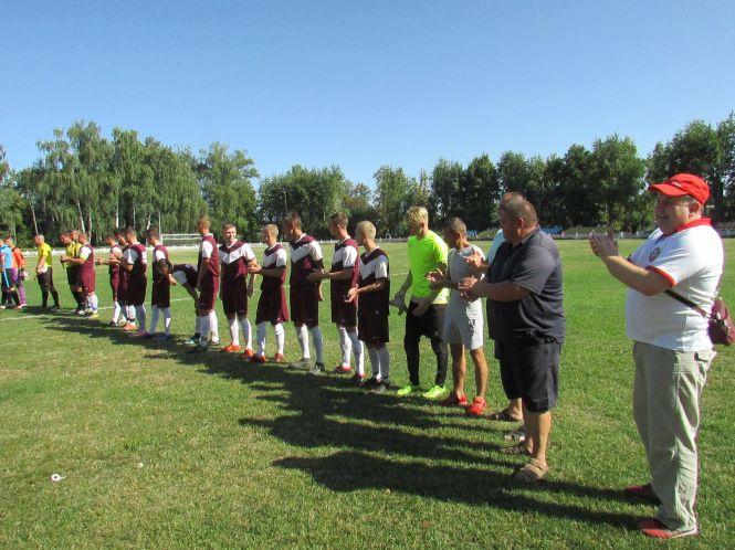 Новини Козятина - фото з Володарі суперкубка Козятинський «Моноліт» та «Факел» з Липовця зіграли 2:2 Володарі суперкубка Козятинський «Моноліт» та «Факел» з Липовця зіграли 2:2, фото №6 на сайті 20minut.ua