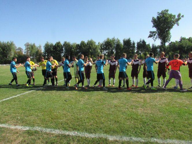 Новини Козятина - фото з Володарі суперкубка Козятинський «Моноліт» та «Факел» з Липовця зіграли 2:2 Володарі суперкубка Козятинський «Моноліт» та «Факел» з Липовця зіграли 2:2, фото №5 на сайті 20minut.ua