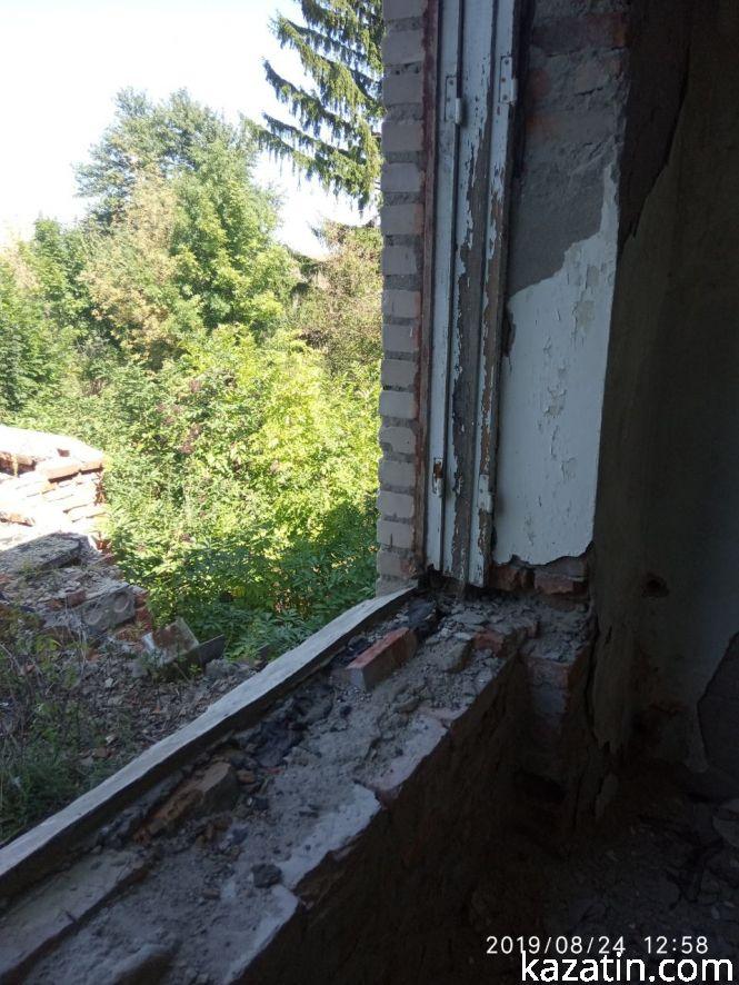 Новини Козятина - фото з Фото дня: у Блажіївці школу «розбомбили» і без війни Фото дня: у Блажіївці школу «розбомбили» і без війни, фото №13 на сайті 20minut.ua