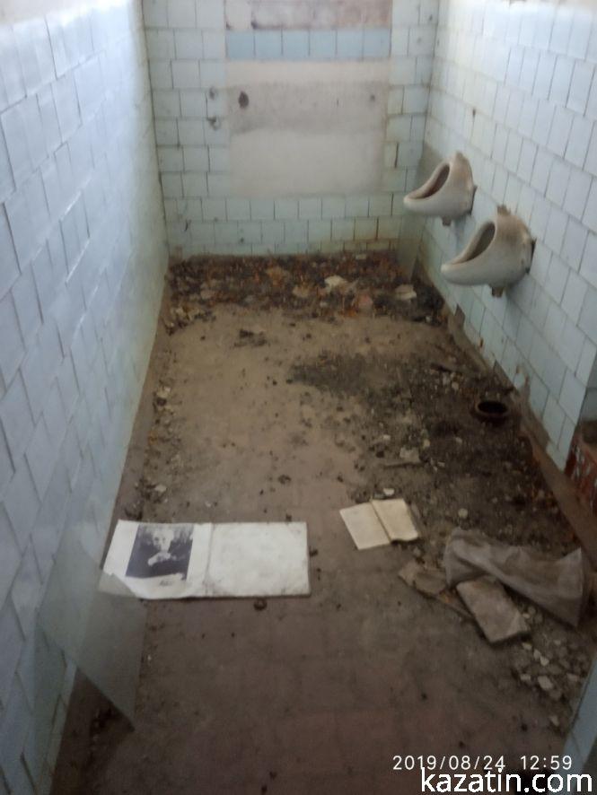 Новини Козятина - фото з Фото дня: у Блажіївці школу «розбомбили» і без війни Фото дня: у Блажіївці школу «розбомбили» і без війни, фото №12 на сайті 20minut.ua