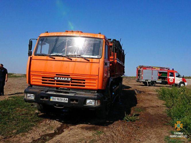 Новини Тернополя - фото з Водій вантажівки не довіз 28 тонн кормів: усе згоріло Водій вантажівки не довіз 28 тонн кормів: усе згоріло, фото №2 на сайті 20minut.ua