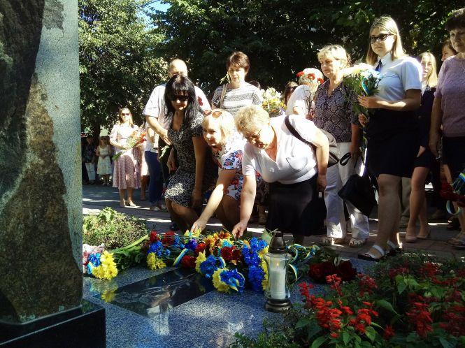 Козятинчани вшанували загиблих на війні героїв (ФОТО), фото №7 на сайті 20minut.ua