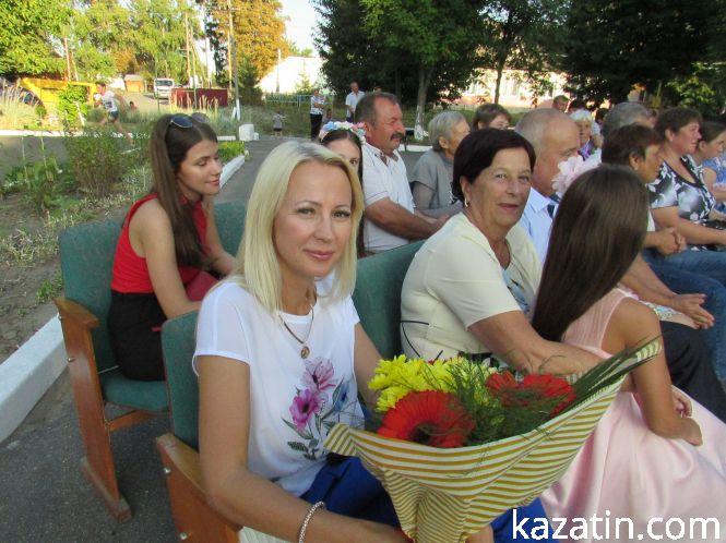 Новини Козятина - фото з Концерт, юшка та салют: як святкували День села у Махаринцях Концерт, юшка та салют: як святкували День села у Махаринцях, фото №15 на сайті 20minut.ua