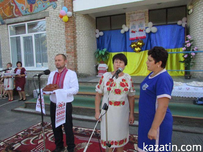 Новини Козятина - фото з Концерт, юшка та салют: як святкували День села у Махаринцях Концерт, юшка та салют: як святкували День села у Махаринцях, фото №4 на сайті 20minut.ua