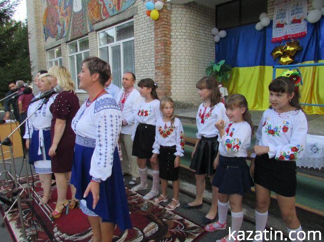 Новини Козятина - фото з Концерт, юшка та салют: як святкували День села у Махаринцях Концерт, юшка та салют: як святкували День села у Махаринцях, фото №26 на сайті 20minut.ua