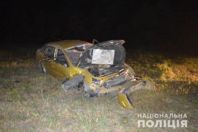 Новини Вінниці - фото з Троє постраждалих та двоє загиблих. Під Ладижином у кювет злетів легковик (ОНОВЛЕНО) Троє постраждалих та двоє загиблих. Під Ладижином у кювет злетів легковик (ОНОВЛЕНО), фото №1 на сайті 20minut.ua
