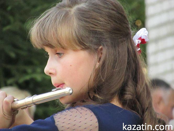 Новини Козятина - фото з Концерт, юшка та салют: як святкували День села у Махаринцях Концерт, юшка та салют: як святкували День села у Махаринцях, фото №6 на сайті 20minut.ua