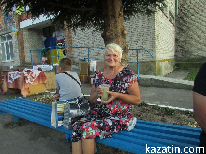 Новини Козятина - фото з Концерт, юшка та салют: як святкували День села у Махаринцях Концерт, юшка та салют: як святкували День села у Махаринцях, фото №30 на сайті 20minut.ua