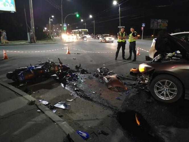 Новини Хмельницького - фото з У ДТП біля “Оазиса” постраждав 16-річний хлопець У ДТП біля “Оазиса” постраждав 16-річний хлопець, фото №4 на сайті vsim.ua