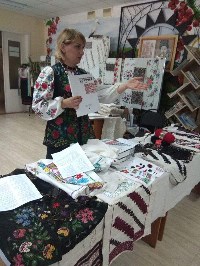 Навчать як вишити першу борщівську сорочку, фото №1 на сайті 20minut.ua